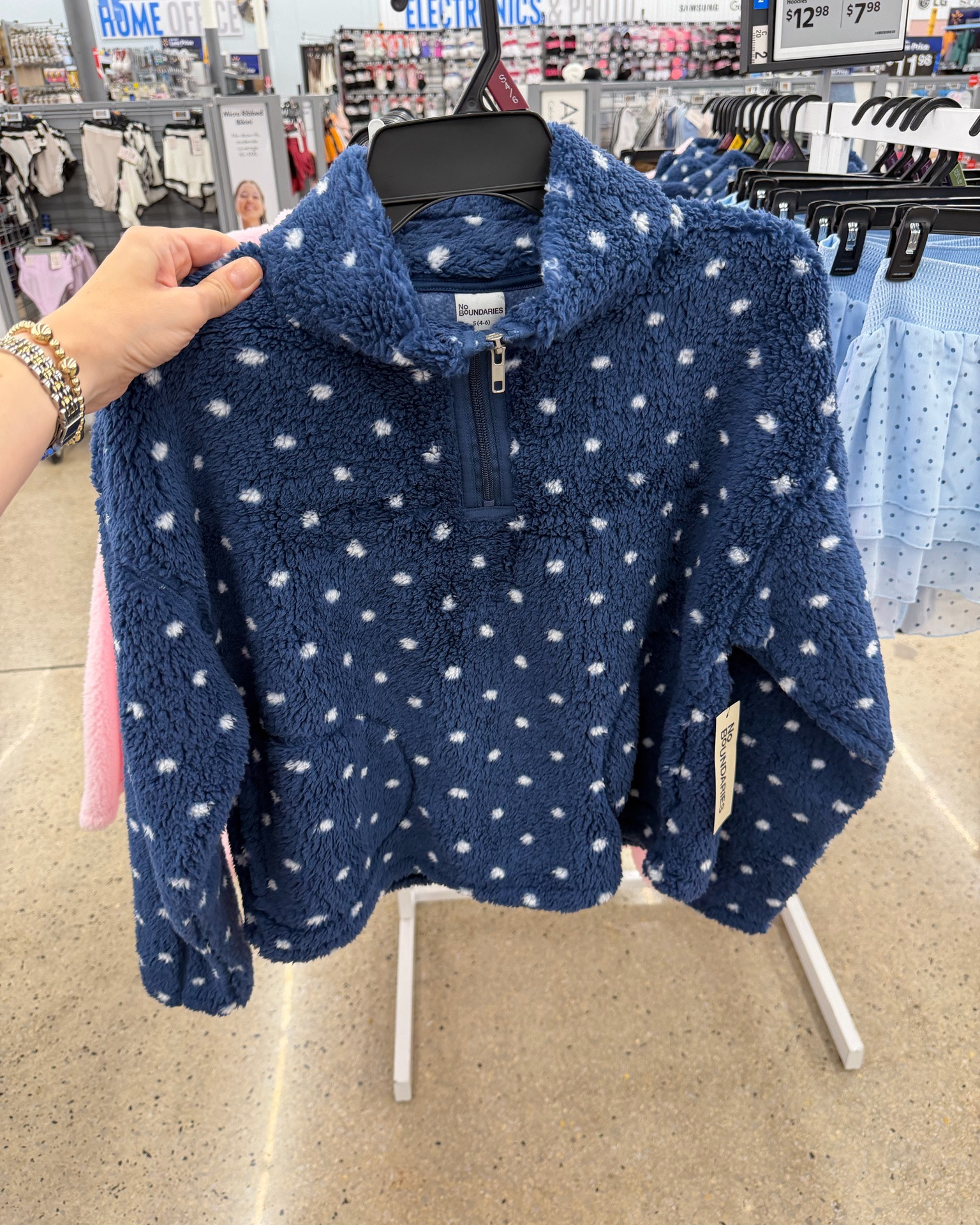 Sherpa fleece pullovers at Walmart, I’d size up and grab a large in this because it’s cropped. #walmartfashion