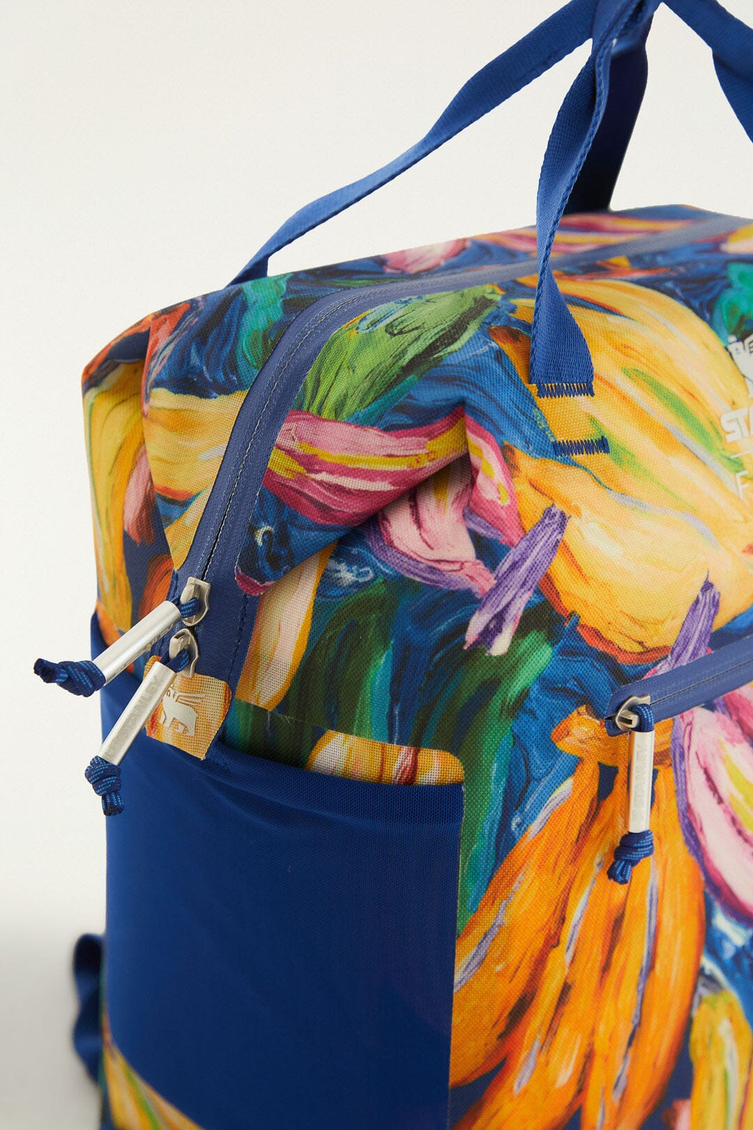 Stanley 1913 Farm Rio All Day Madeleine Mini Cooler Backpack Painted Bananas 14qt | FARM Rio | FarmRio (US)
