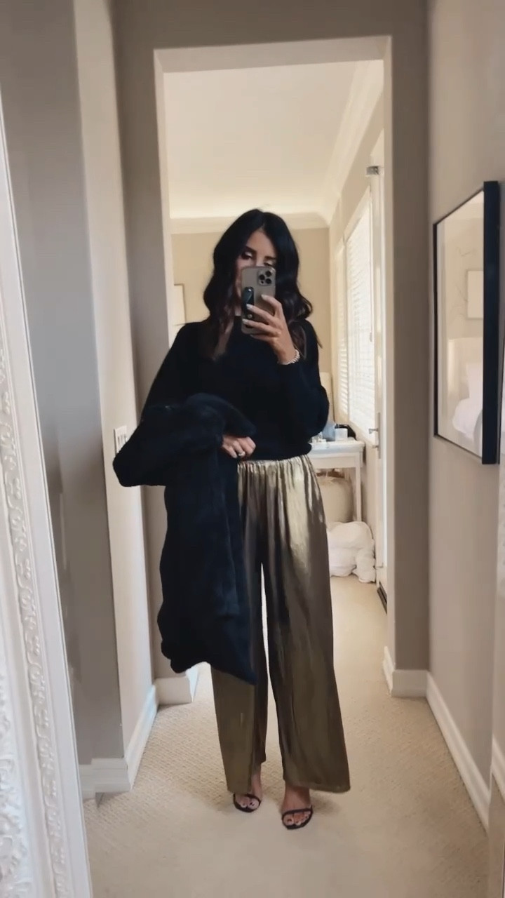 I’m just shy of 5’7 wearing the size Small pants and my top is one size fits most. Amazon style, Amazon fashion, holiday style, StylinByAylin 

#LTKunder100 #LTKstyletip #LTKSeasonal