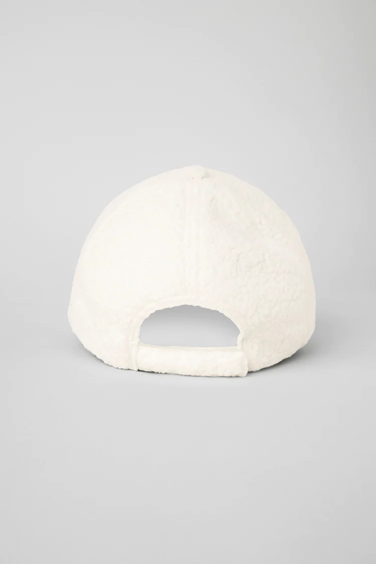Micro Sherpa Off-Duty Cap - Ivory | Alo Yoga (US)
