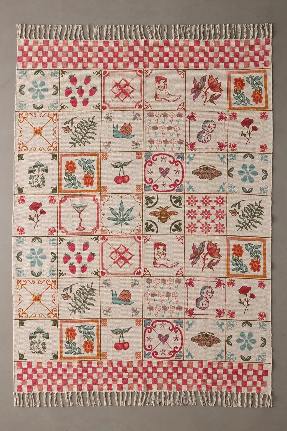 Mariana Tile Flatweave Printed Rug | Urban Outfitters (US and RoW)