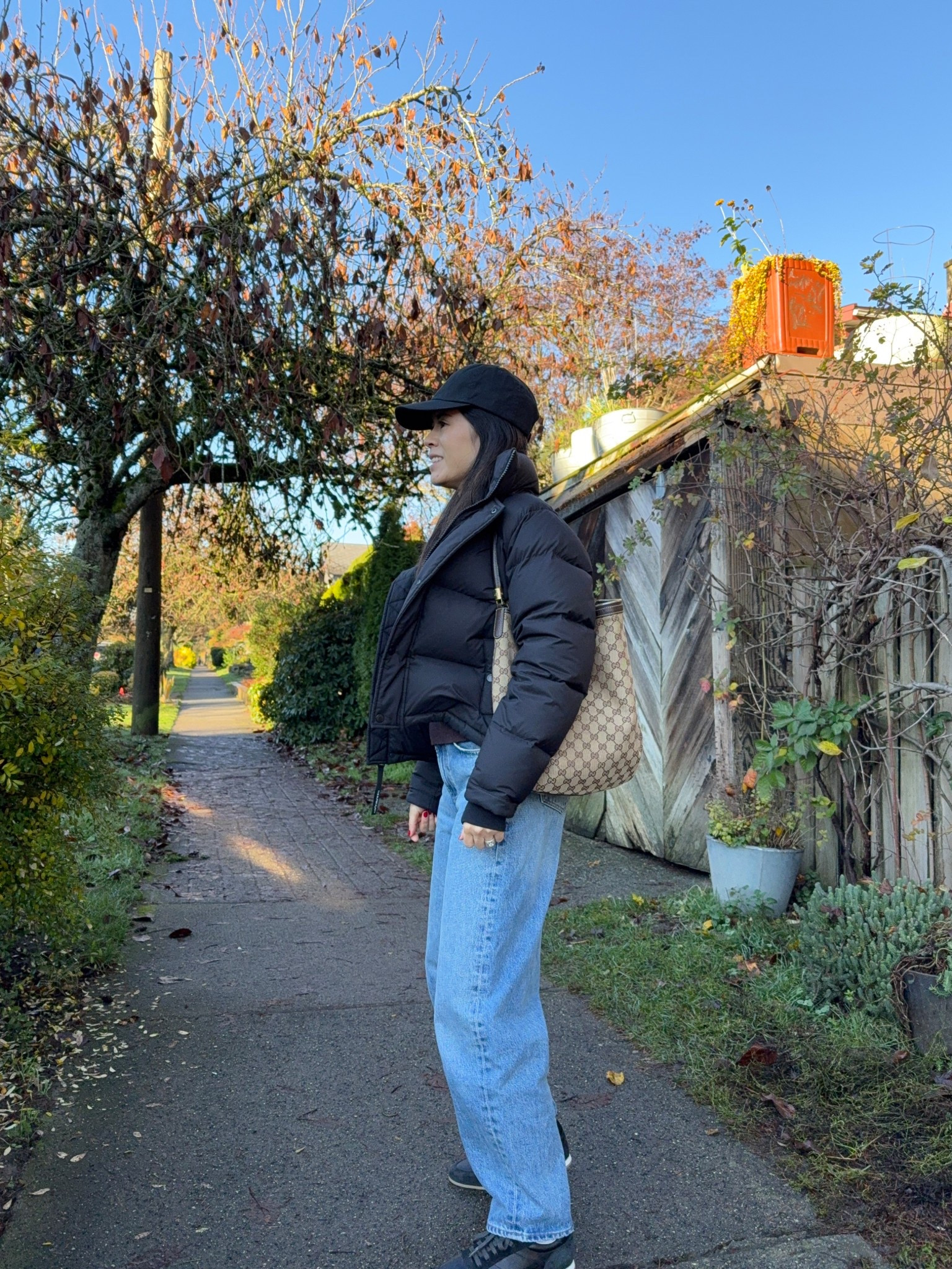 Super puff shorty in xs. 
COH Miro jeans. Runs big. I sized down one size 

#LTKcanada #LTKpetite