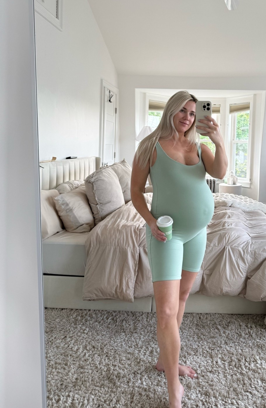My favorite stretchy cozy thing to wear on warm pregnant days 🤗 #ltkpregnancy #momlife #pregnancylook

#LTKmomlife #LTKdayinmylife #LTKootd