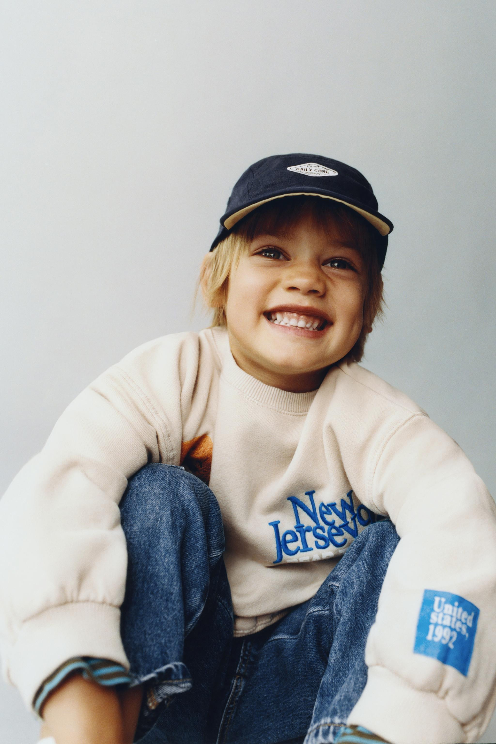 BEAR PRINT AND EMBROIDERED TEXT SWEATSHIRT | Zara US