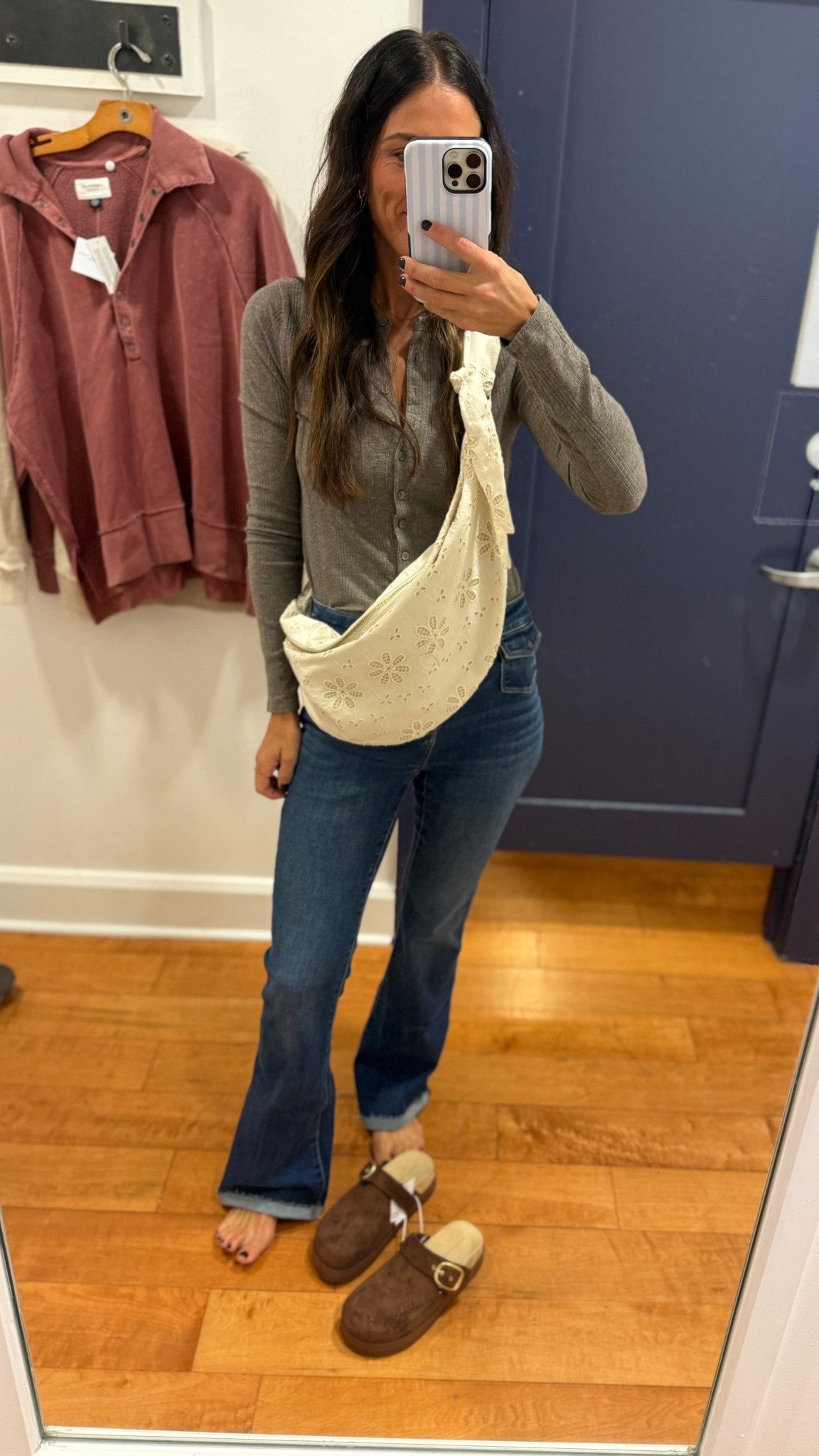 The perfect fall outfit DOES exist. And it’s on SALE! American Eagle for the win! Loving these flare jeans, too!

#LTKFallSale #LTKSaleAlert #LTKStyleTip