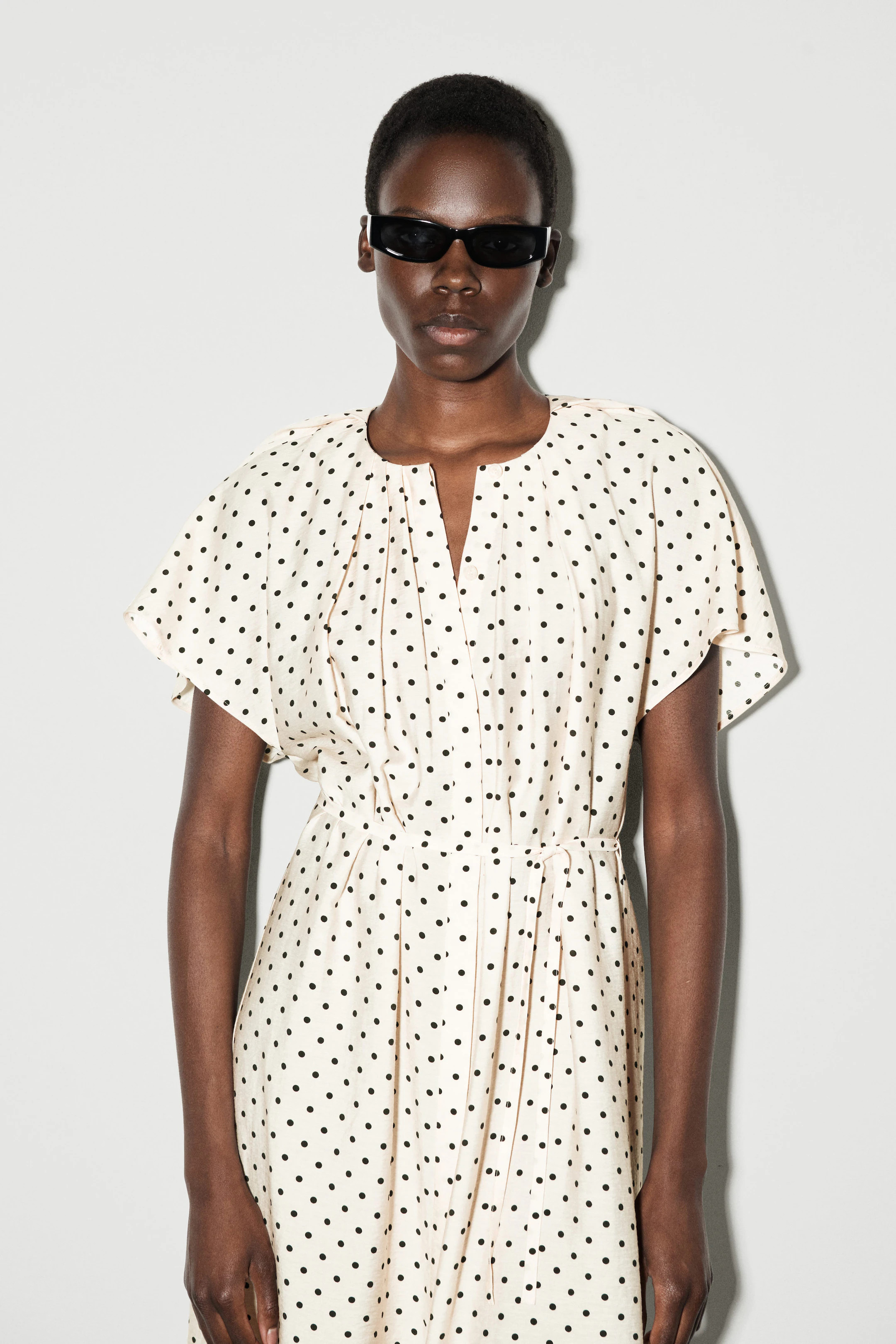 PLEATED BELTED MIDI DRESS - IVORY / POLKA DOT | COS US | COS (US)