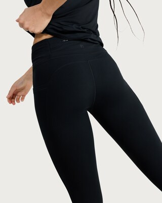 F&F Active ULTRAMOVE High Waisted Pocket Leggings in Black | Tesco F&F