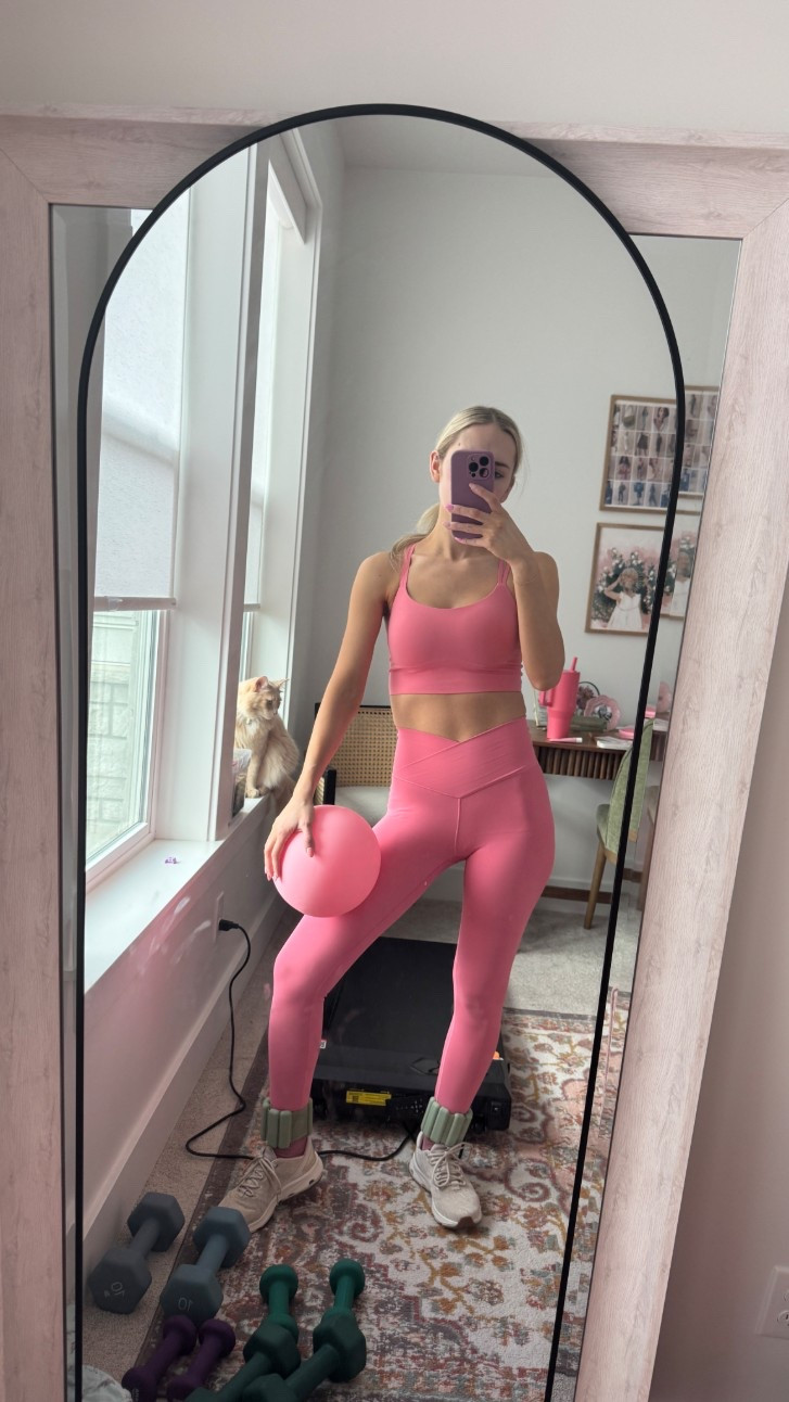 Aerie sports bra set - walking pad 

#LTKmorningroutine #LTKfitnessgoals