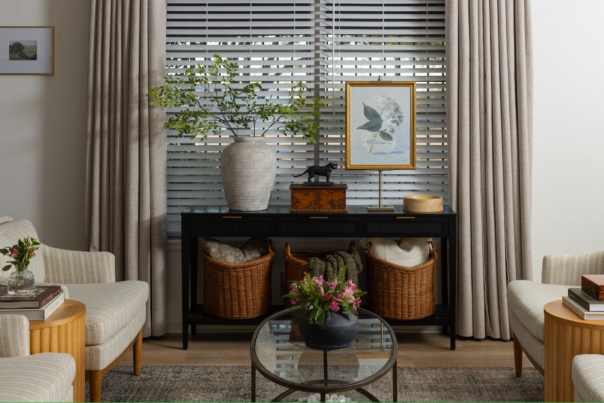 Smiles and Pearls has launched her new Airbnb. Candice went with a modern vintage design for this rancher. 

Home design, modern home decor, Airbnb superhost, home decor, target home decor, Amazon home finds, Amazon home decor, Studio McGee, Threshold, Target home, Target home finds, Target run, Airbnb host, Magnolia Hearth and Hand, Home Depot, Home Depot furniture, living room, bedroom, coffee table

#LTKhome #LTKplussize #LTKstyletip