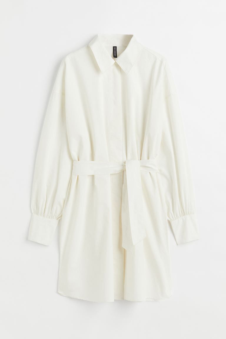 Shirt dress in woven cotton fabric. Collar, concealed buttons at front, and removable tie belt at... | H&M (US + CA)