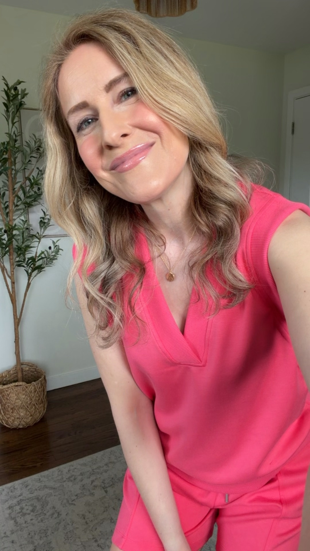 Scubaknit at Walmart that rivals Spanx air essentials! No notes BUT it does run big; I’m in a small in the top and need an XS. #walmartfashion

#LTKOver40