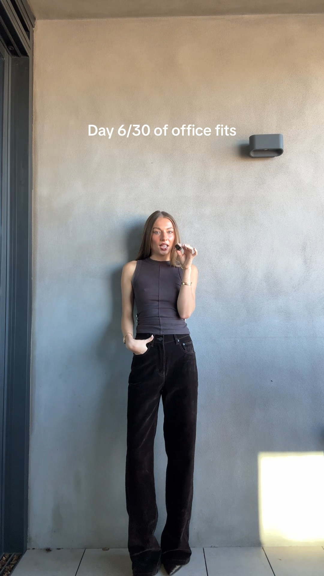 Jeans but make them elevated winter chic 💅🏼 Follow along for your daily office wear inspo #winterwardobe #winter #winterfashion #officewear #australia