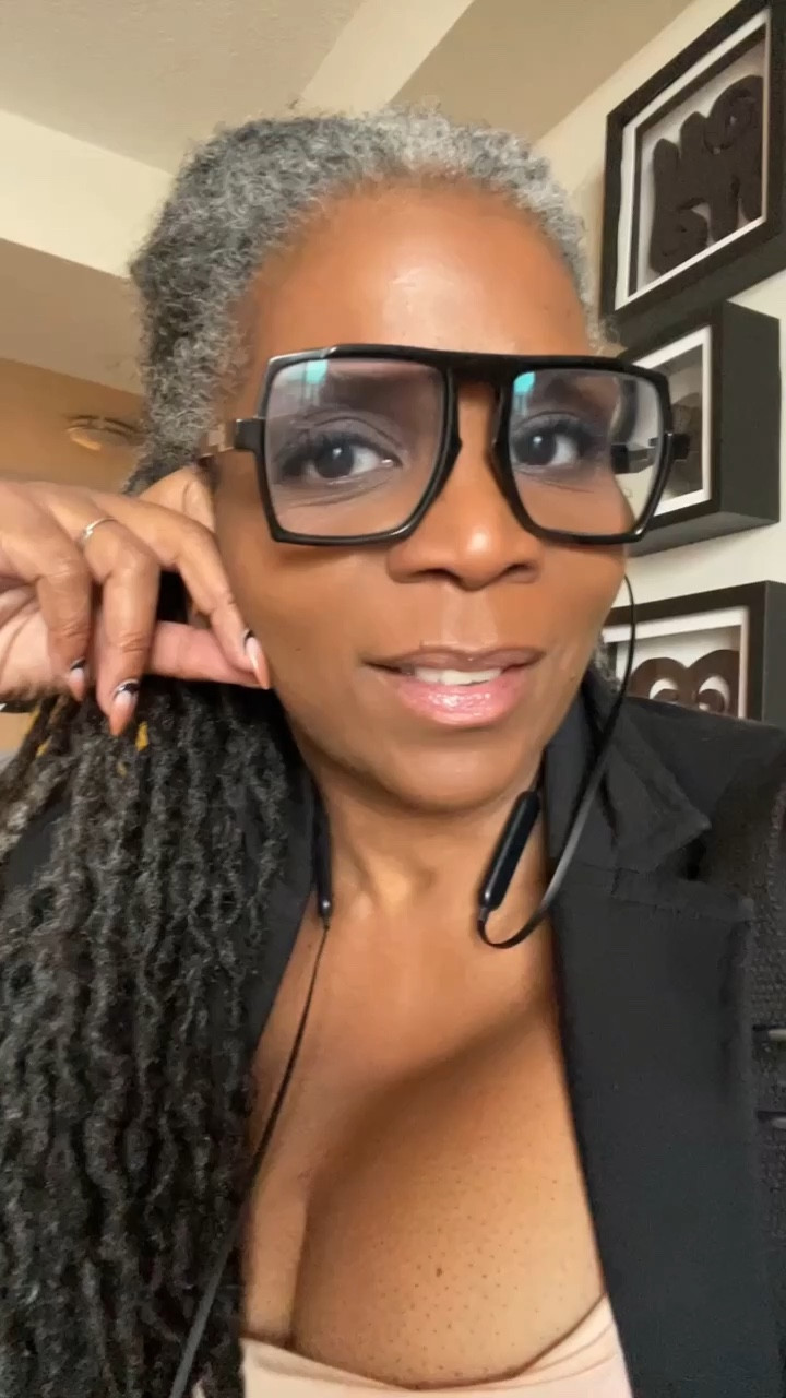 Repost: it’s  holiday / cocktail party season & I’ll be wearing this ombré dress a lot. It’s great for an office -> to -> happy hour look. Cute with a blazer, motorcycle jacket or even midi cardigan. This dress is Zara, but I’ve linked a few other options in case it’s sold out 🖤

#LTKover40 #LTKHoliday #LTKSeasonal