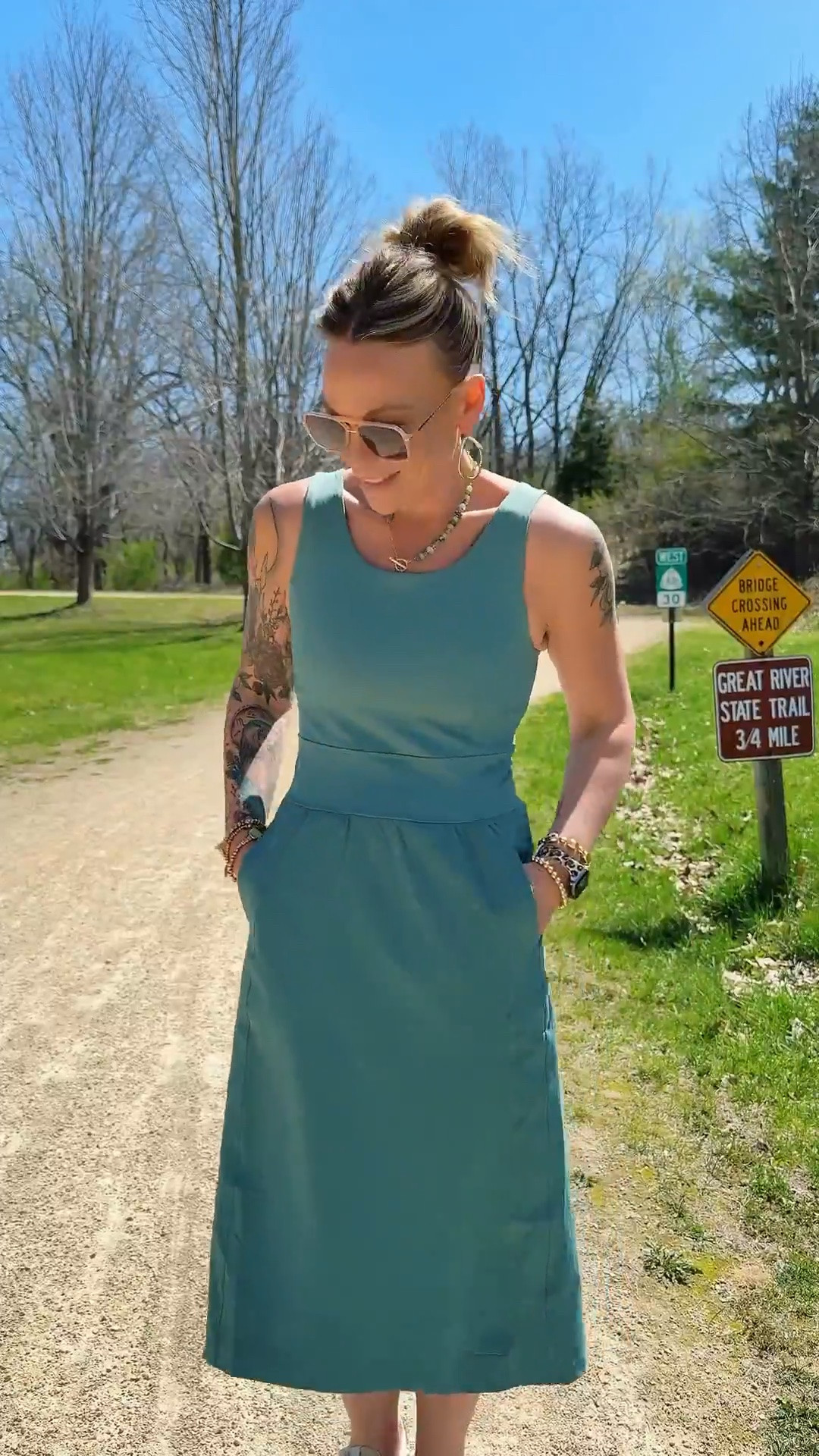 This is one of those pieces I didn’t expect to wear this much…
and now I’m reaching for it on repeat 🤍

Work days, errands, quick walks… even travel

This one is from @titlenine and it just makes getting dressed easy.

fitted up top, relaxed through the skirt
and the built-in bra?? game changer

But the part I didn’t expect to love this much…
the pockets
Deep pockets + a zip pocket for my phone, keys, money
so I don’t even need a bag half the time

And the hidden cinch at the hem??
you can adjust it depending on what you’re doing

I can throw it on and go
and still feel like myself😎

Which lately is the goal
simple, comfortable, but still put together
This is that dress❤️

follow for more effortless, comfy outfits that still feel like you 🤍

#LTKootd