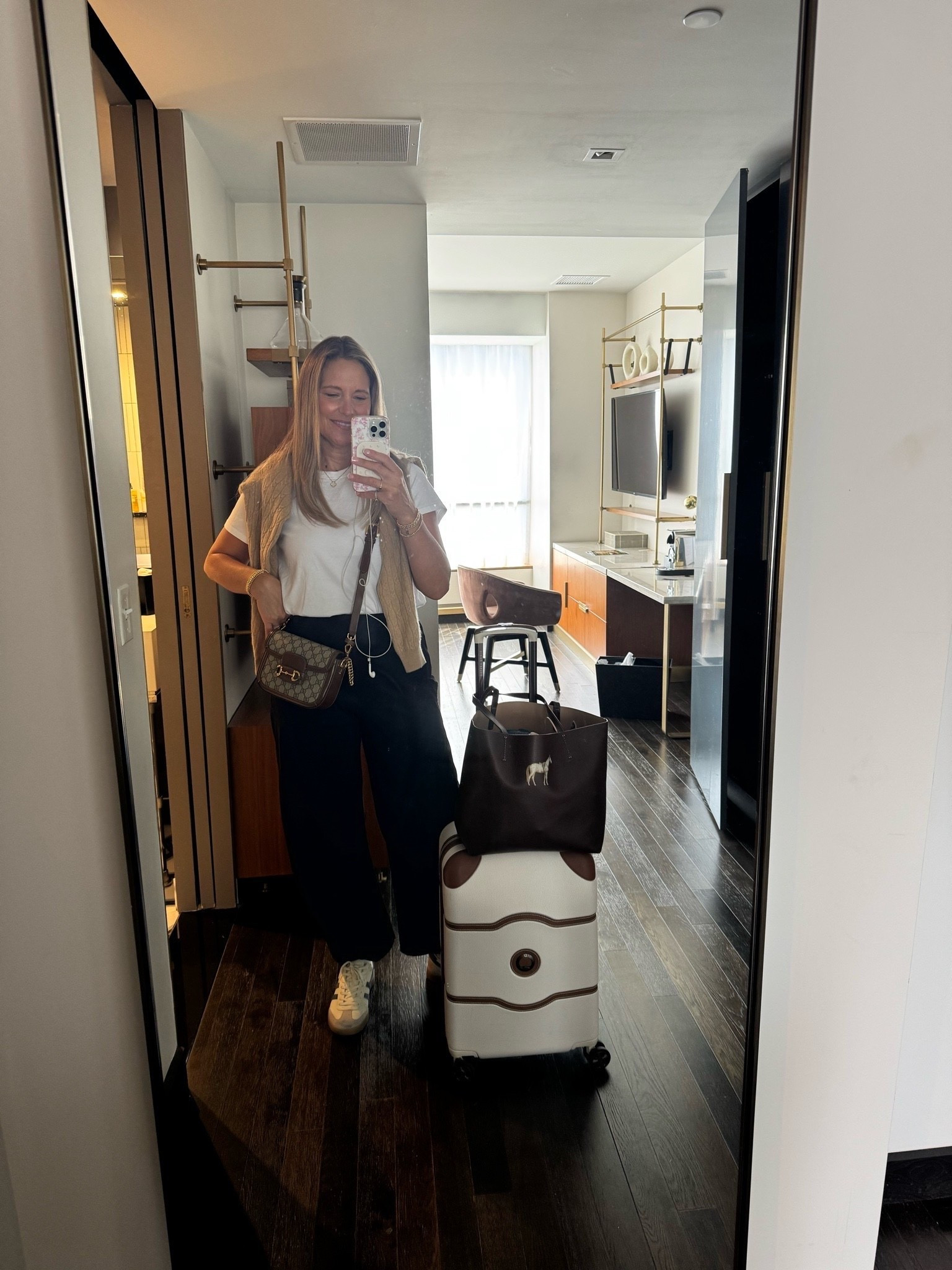 Flight home and a little campus seeing ootd! And yes, I’m wearing the viral Walmart cashmere AGAIN! s
