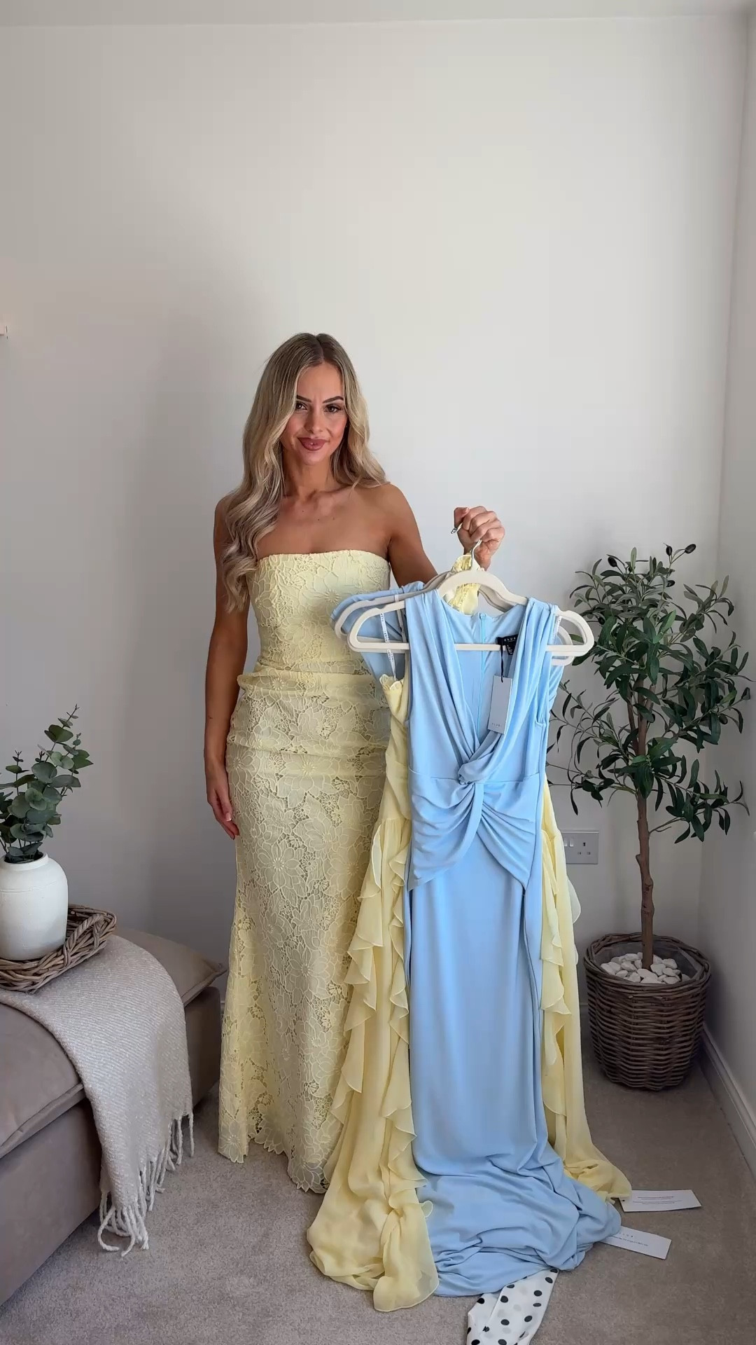Wedding guest in 2026? I’ve got you girls 🤭✨

… here’s six stunnning dresses for your occasions girls! Whether you’re a wedding guest in a garden venue, attending a church wedding or flying abroad for a wedding here’s some lovely options for you 🫶🏻🫶🏻

Let me know your favourite look & head to my stories for all the links ✨🌼🎀🌷💒 

#weddingguest #occasiondress #occasionwear #petitedress #dress 