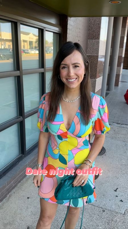 Date night outfit - Kendra Scott jewelry and staud dress that looks like Pucci! Sized up to a 2 in the dress 



#LTKfindsunder100 #LTKSeasonal #LTKstyletip