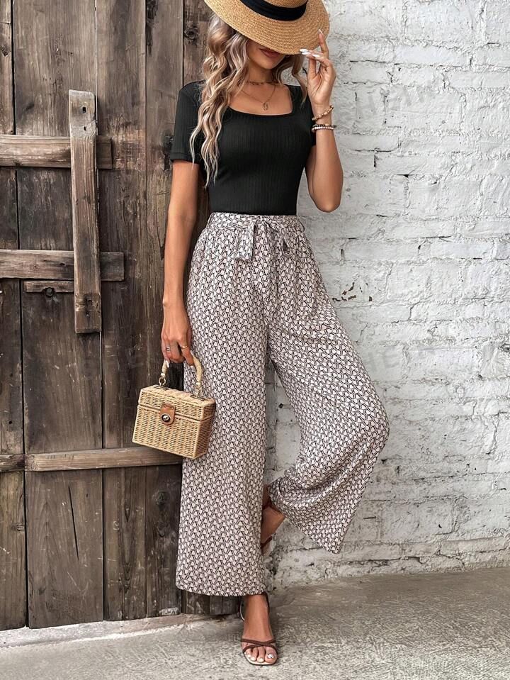 SHEIN Frenchy Women Summer Solid Tee And Allover Print Pants Two Piece Beach Set Two PieceOutfits | SHEIN