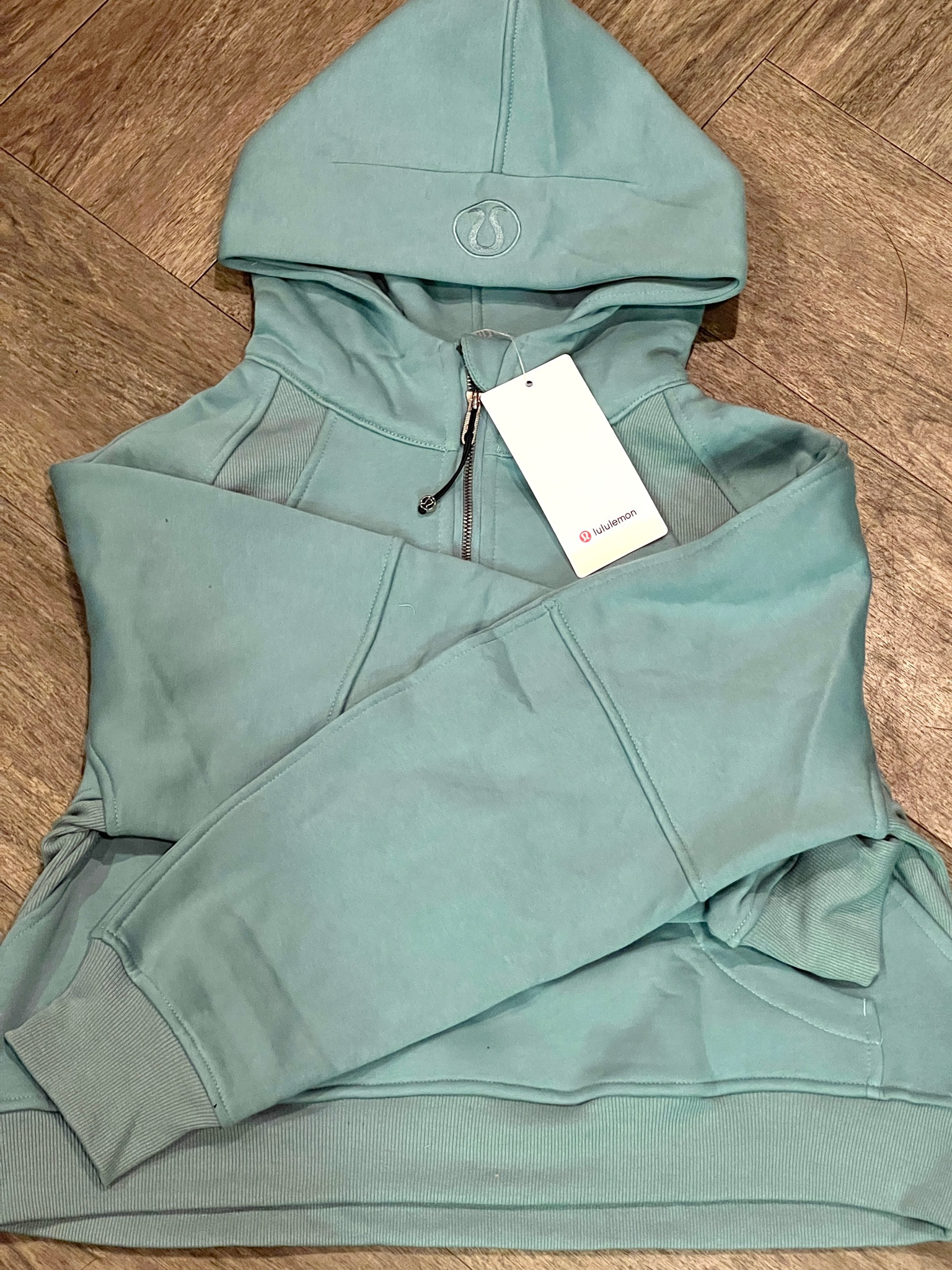 Lululemon Scuba Oversized Half-Zip Hoodie from DHgate 

#LTKunder50 #LTKstyletip #LTKunder100