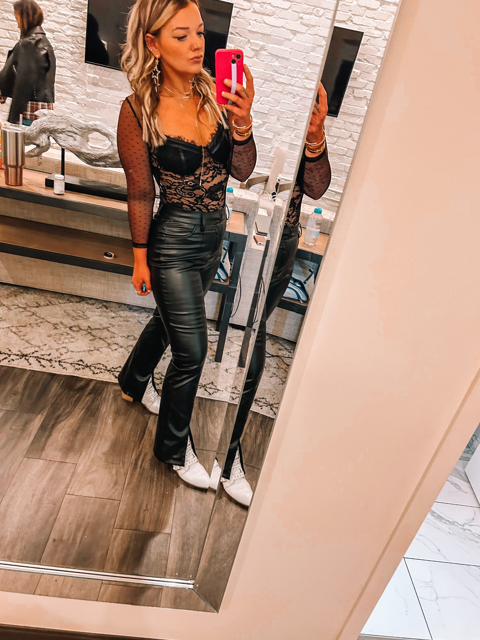 Winter in Nashville 🤠 you can dress this style up or down and do so much with this all black fit 

#LTKfit #LTKSeasonal #LTKstyletip