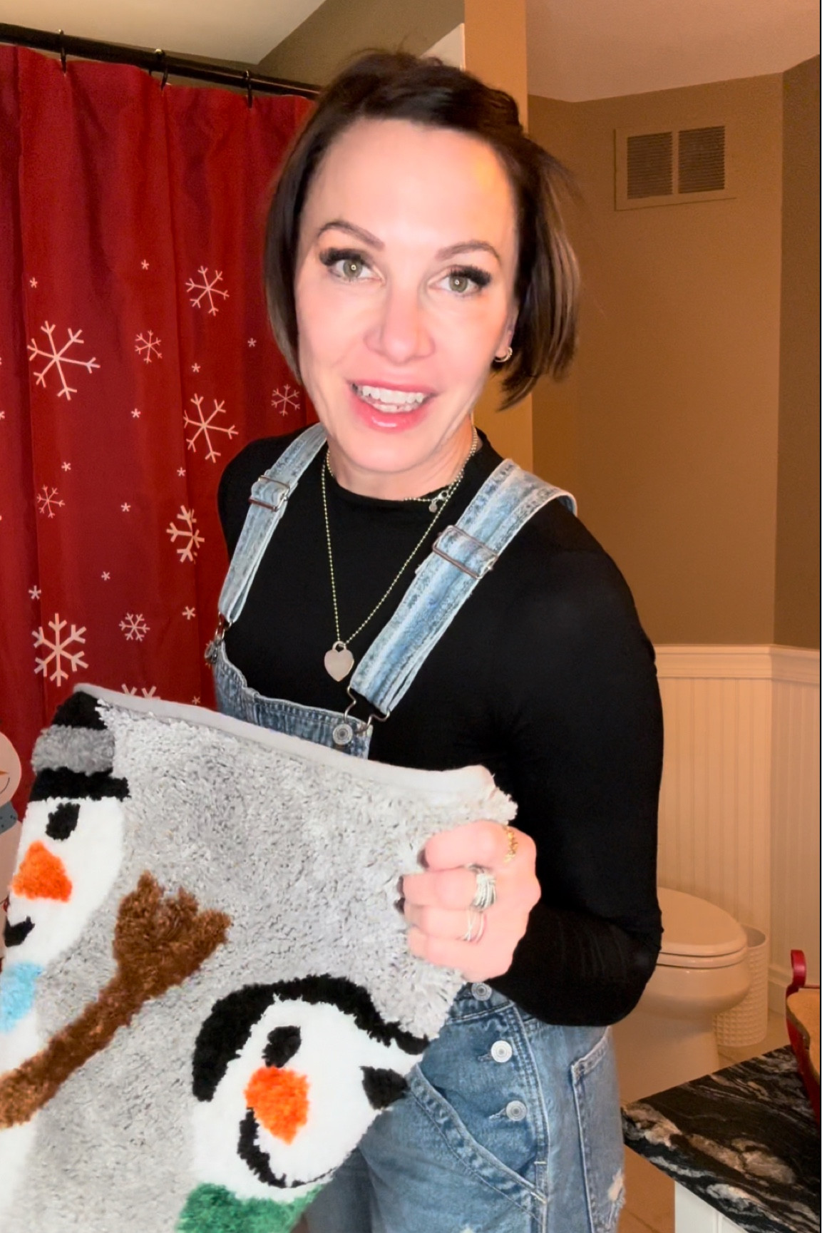 Linking everything you need to bathbomb for the holidays - use code SMALL25 to save 25% off **some exclusions apply 🌲

#LTKHolidaySale #LTKGiftGuide #LTKHoliday