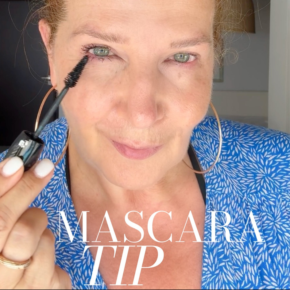 Eine Frage, die mir als Make-up Artistin am meisten gestellt wird:
Serena, was kann ich tun, damit die Wimper Tusche sich nicht absetzt.

Meinem Tip erfährst Du @instagram / SerenaGoldenbaum 
Die Produkte dafür verlinke ich hier 👇🏻

#LTKeurope #LTKdeutschland #LTKbeauty