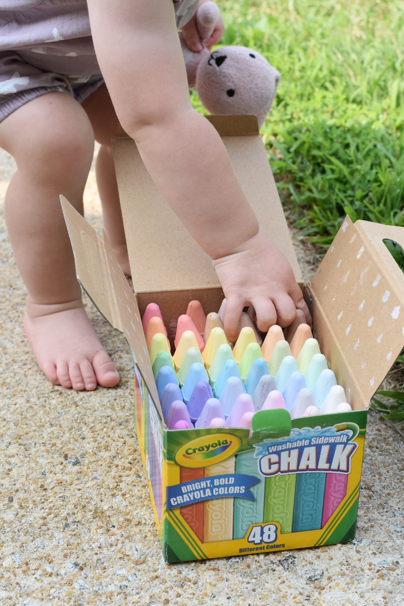 Washable sidewalk chalk that won’t roll away! 🌈 

#LTKSummerEdit #LTKKids #LTKSeasonal