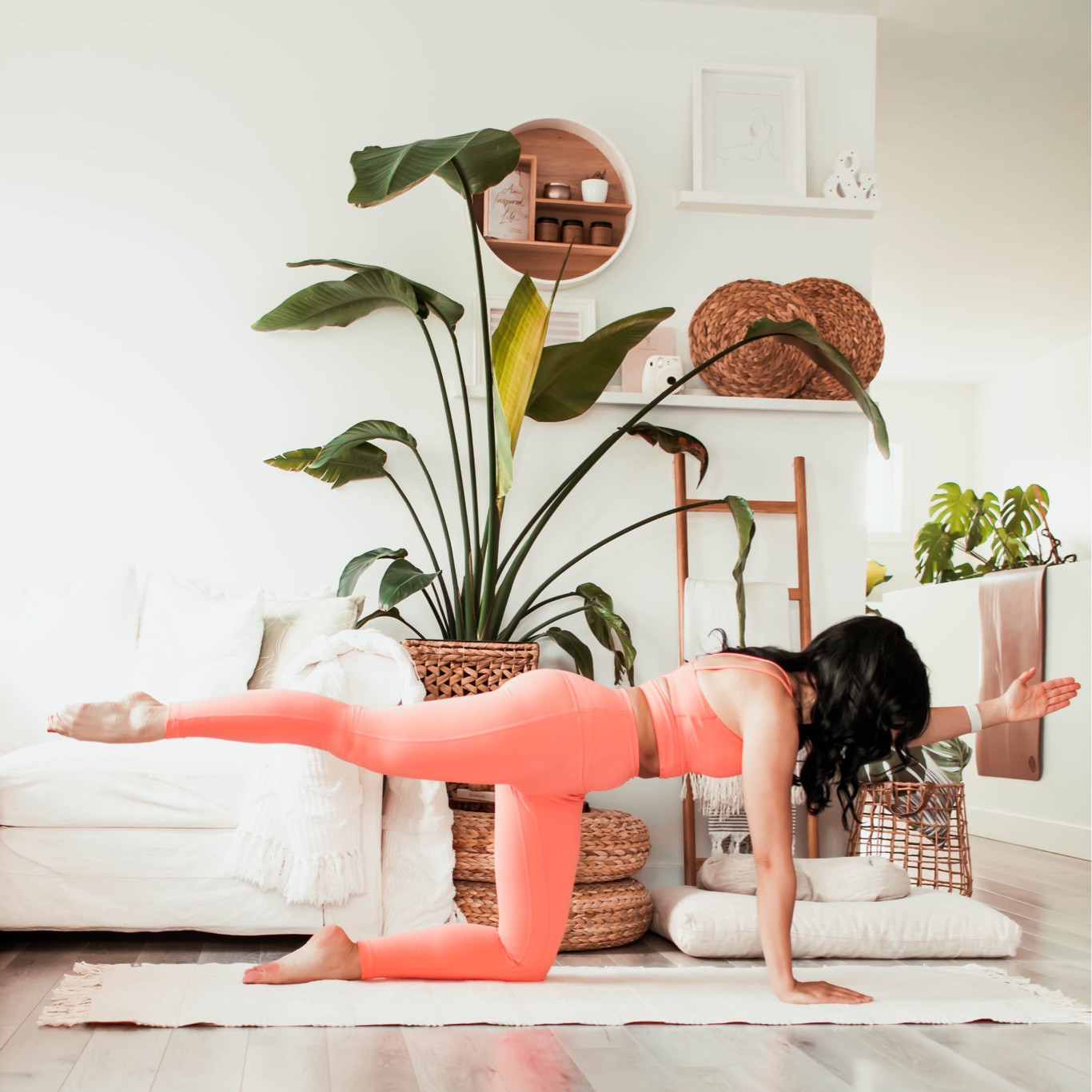 Pilates pour la posture dans ce kit Lululemon! 

#LTKfit