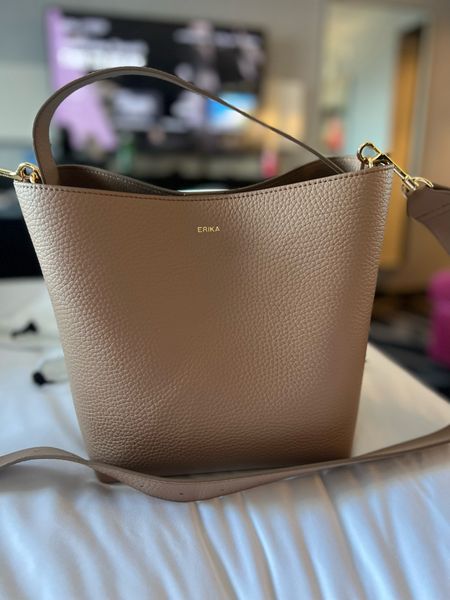 Newest bag in my Cuyana collection—the bucket bag is perfection 

#LTKstyletip #LTKitbag #LTKtravel