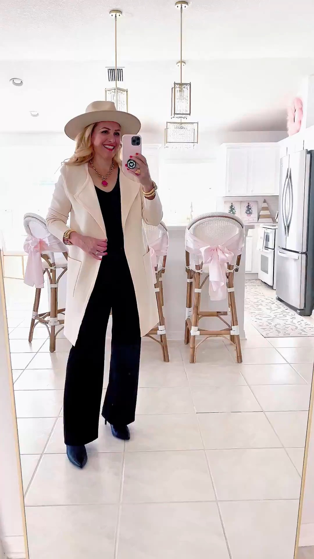 🖤CARDIGAN SWEATER: Showing a must have cardigan sweater that will take you from fall to winter! Truly, you can wear this as a coat!

🙌🏼Fantastic piece for everyday wear. It’s under $50 too!

🤍Cardigan medium, sleeveless Vneck shirt large, Black pants size 12, booties size 10

🖤CARDIGAN SWEATER: @amazonfashion
👒RANCHER HAT: @lackofcoloraus
💎JEWELRY: @julievos

#cardigansweater #fallfashion #fallstyle #casualoutfitideas
#amazonfashion #amazon #amazonfinds #amazonhaul #amazonfind #amazonprime #founditonamazon #amazonfashionfind #amazonstyle #lackofcolor #rancherhat 


#LTKSeasonal #LTKOver40 #LTKSaleAlert #LTKTravel #LTKgrwm #LTKootd #LTKMidsize #LTKvlog #LTKU #LTKWorkwear #LTKvlog