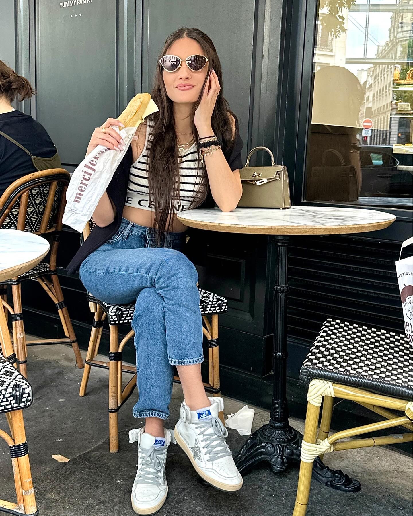 Oui 🥖🌷