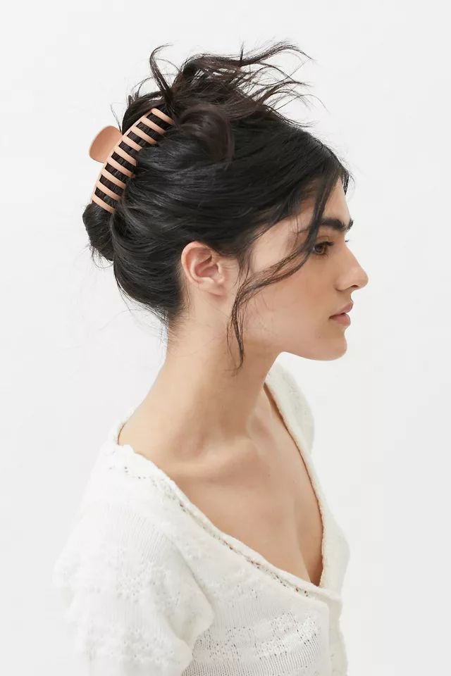 Marley Claw Clip | Urban Outfitters (US and RoW)