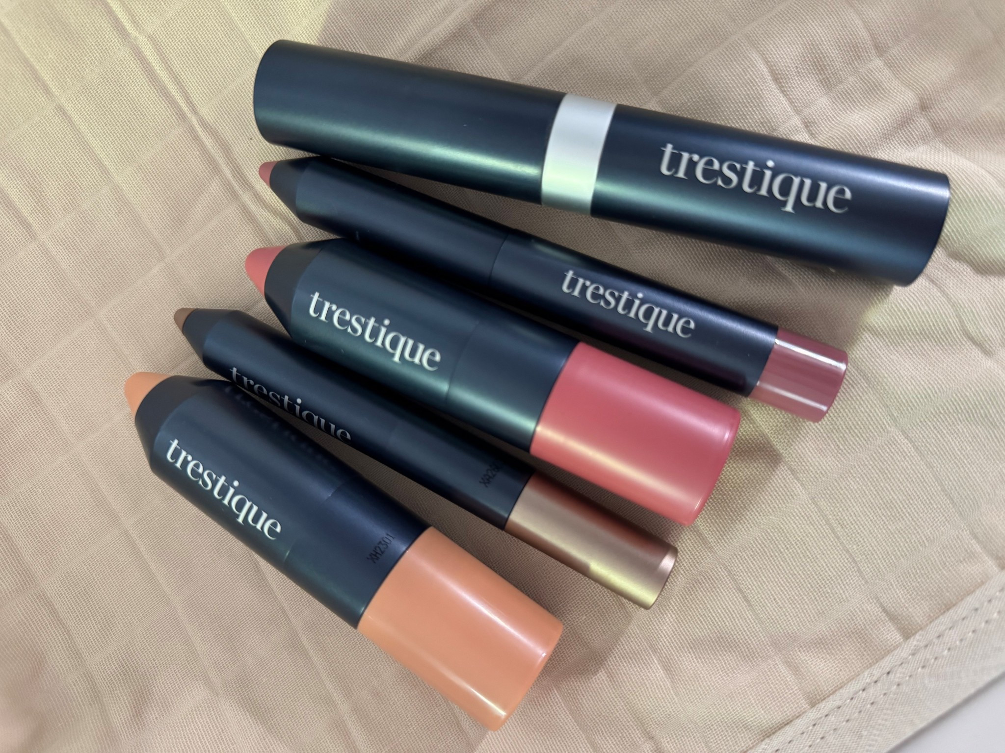 Such a convenient makeup set! Love that they come with the tools to apply them & the quiz is so easy to find your shade. 



#LTKBeauty #LTKStyleTip