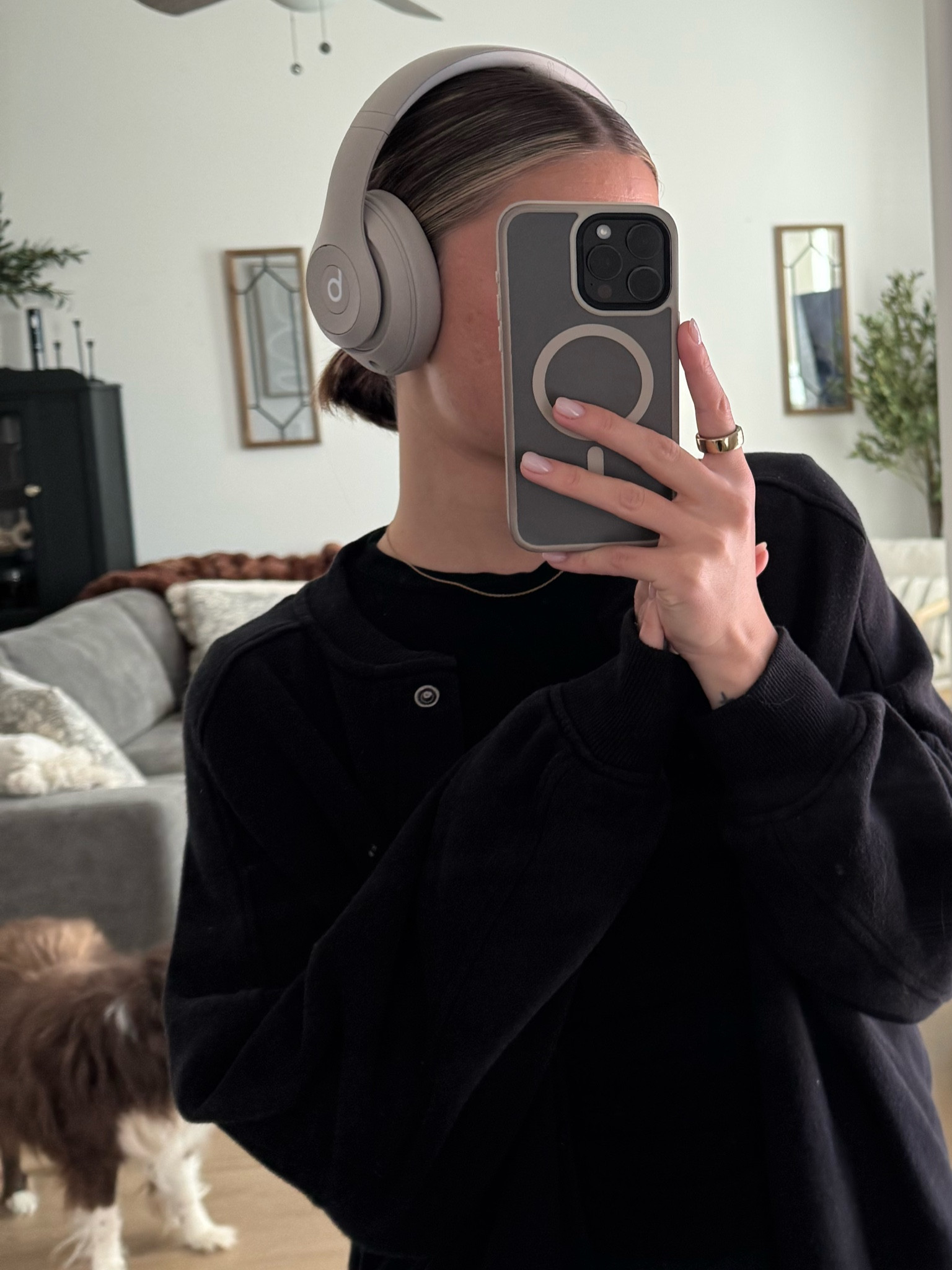 Beats head phones that stay on my head because it’s so small… obsessed 

#LTKActive #LTKGiftGuide #LTKU