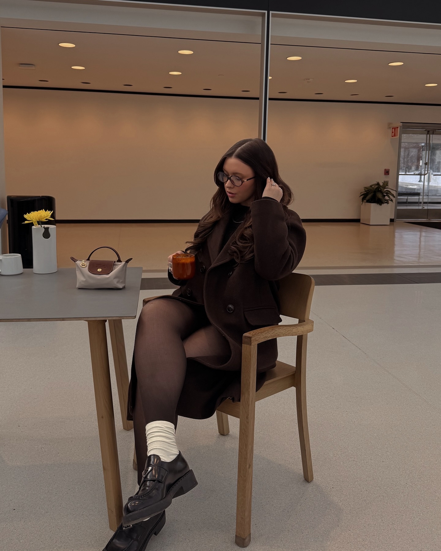 more coffee pls☕️

#effortlesschic #coffeeshopaesthetic #pradaloafers