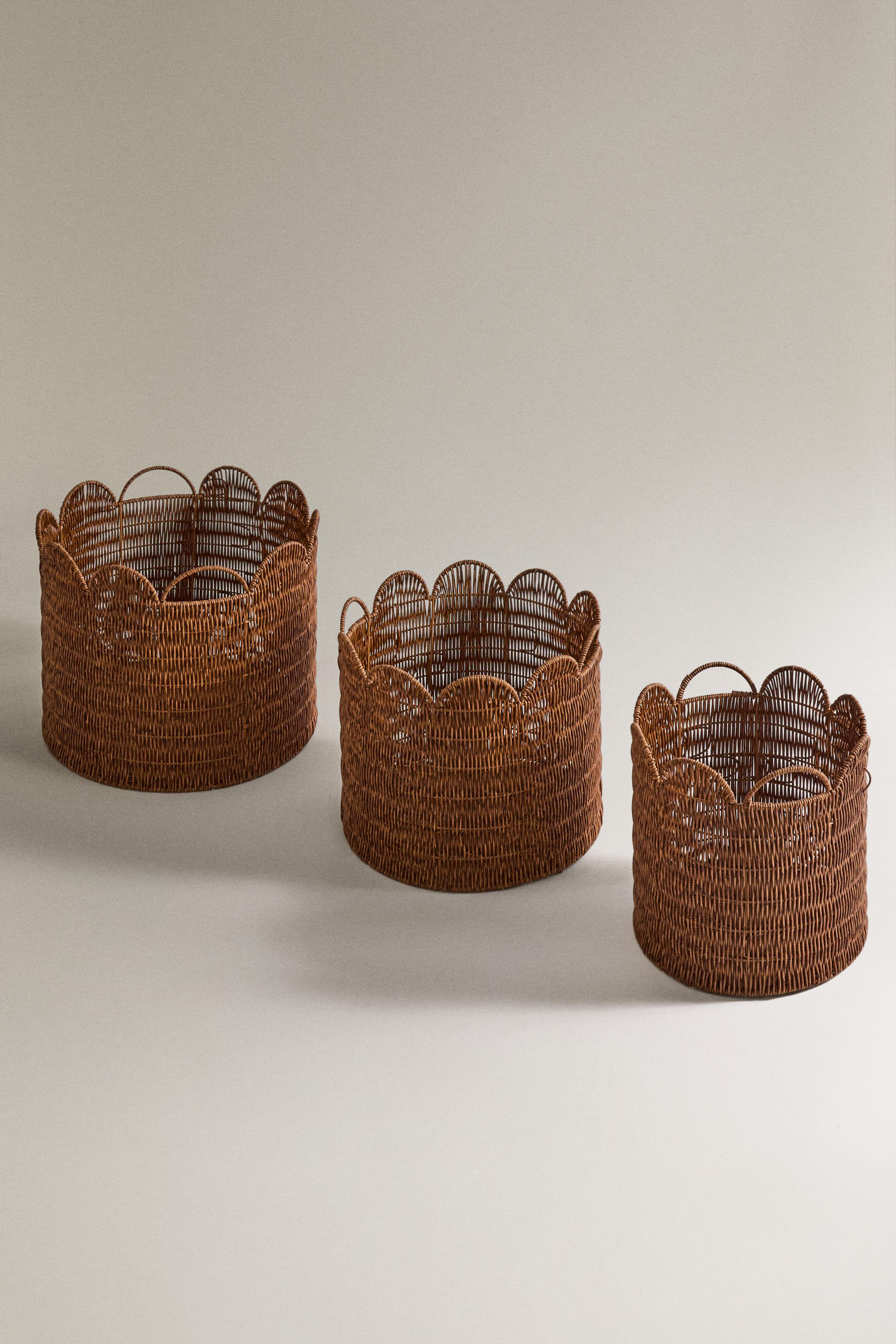 ROUND RECYCLED PLASTIC WAVE BASKET | Zara US