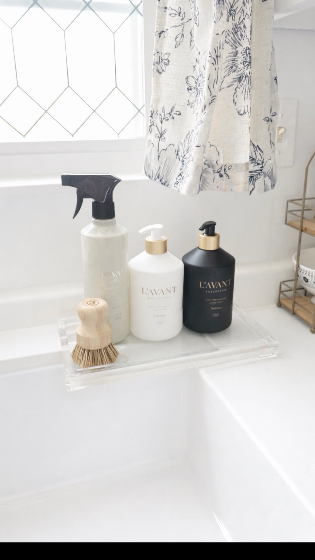 ✨ New Year, New Vibes ✨ the smell alone is the top reason to switch because these make my entire house smells so amazing!
That’s why I’m Resetting my sink space with Lavant cleaning products! 🧼💫 Fresh, clean, and ready to start the year off right. #CleanStart #LavantLove #NewYearNewMe #SparklingSpaces #HomeRefresh