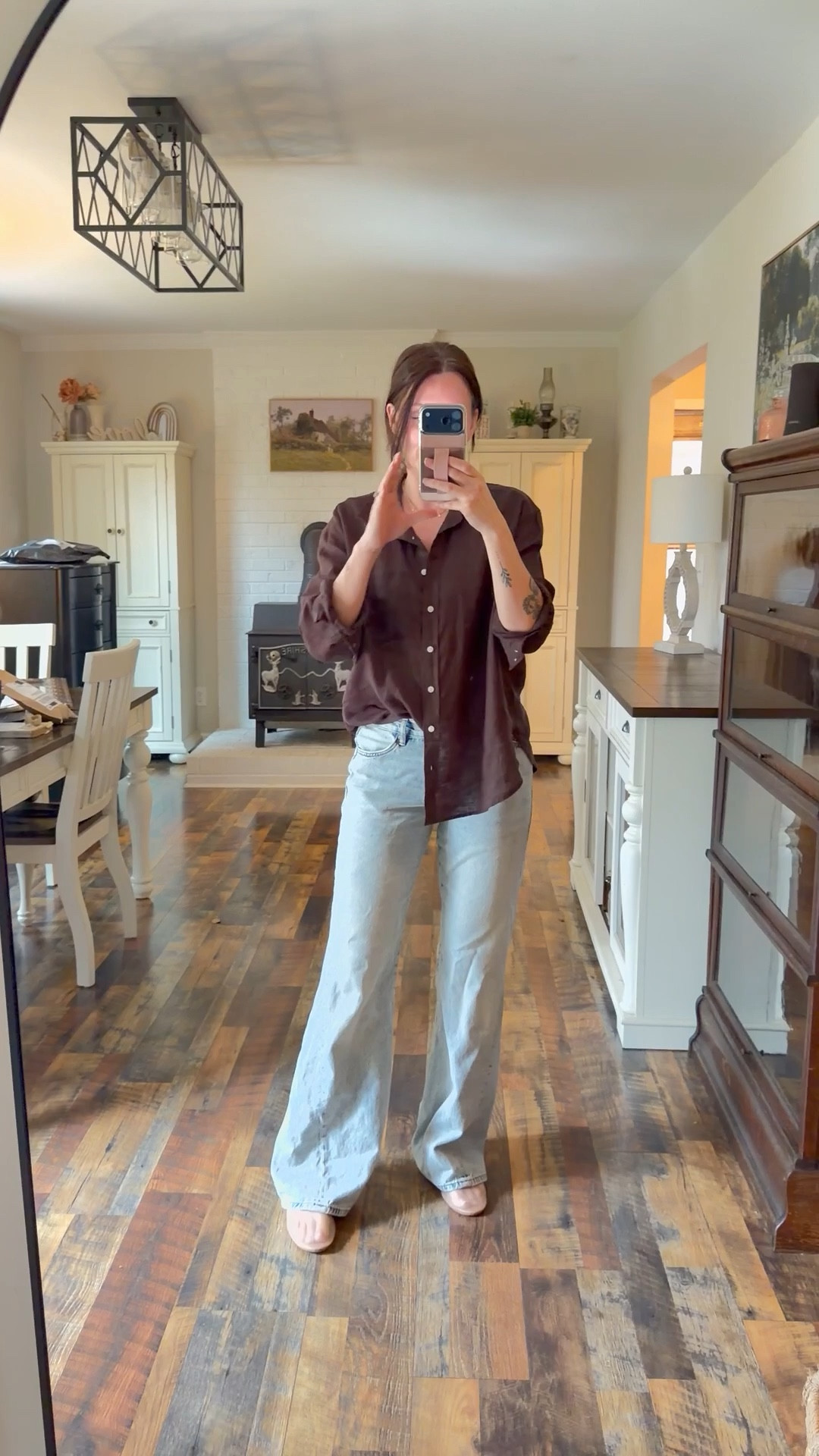 Wearing a small in the brown linen top 

#LTKootd #LTKgrwm