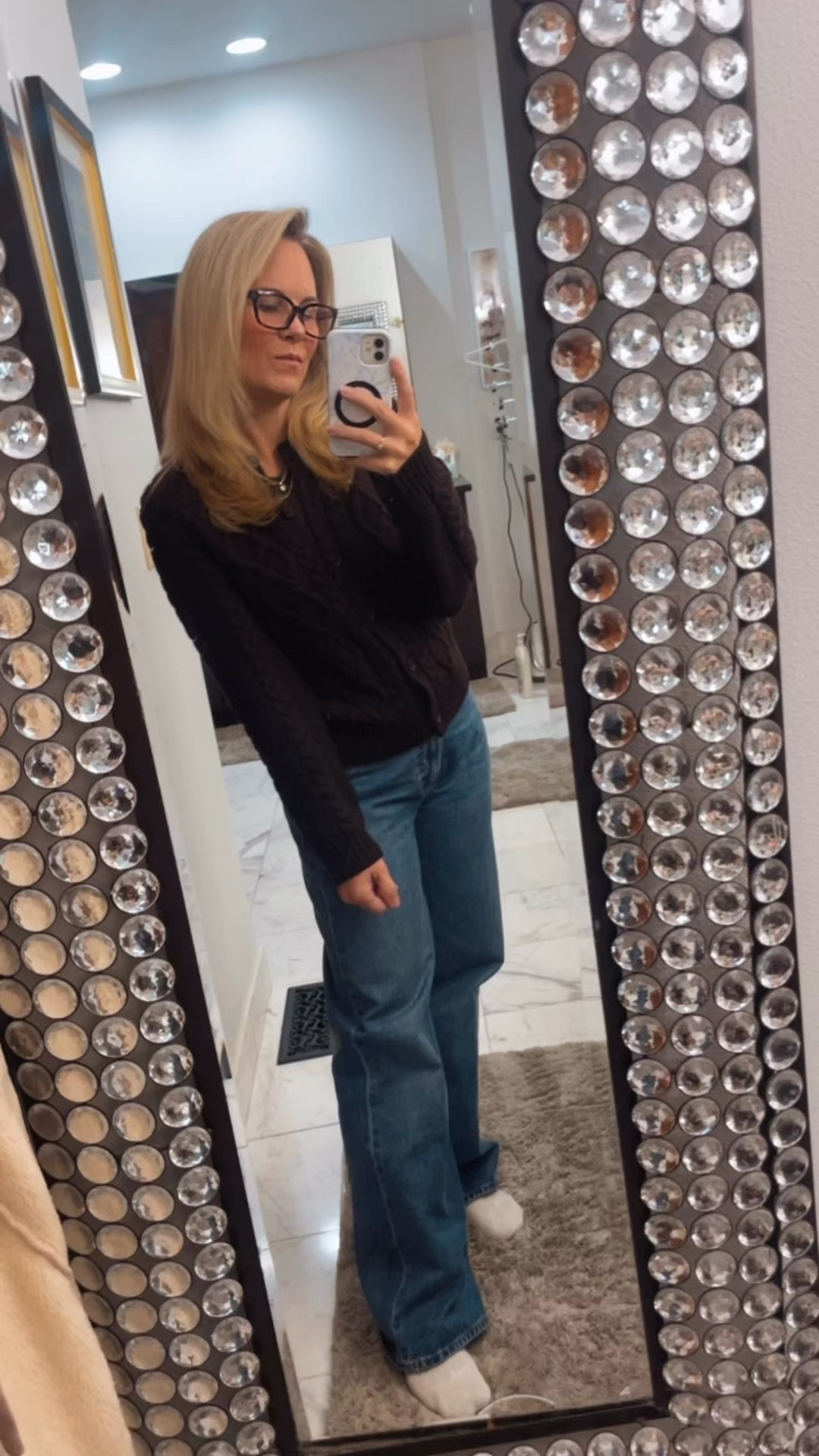 Aritiza all on sale! Cardigan and jeans are so good paired with my favorite socks is super soft and cozy and then I have on an Aritzia long sleeve top underneath in which I got it in multiple colors because it is so incredibly good if you’ve ever wanted to try anything from Aritzia now is the time they have huge discounts on lots of items?

#LTKSaleAlert #LTKFindsUnder100 #LTKWorkwear