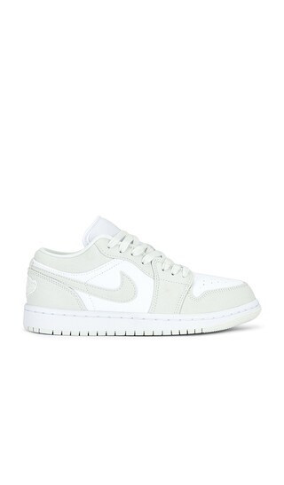 Jordan Air Jordan 1 Low Sneaker in White. - size 7.5 | Revolve Clothing (Global)