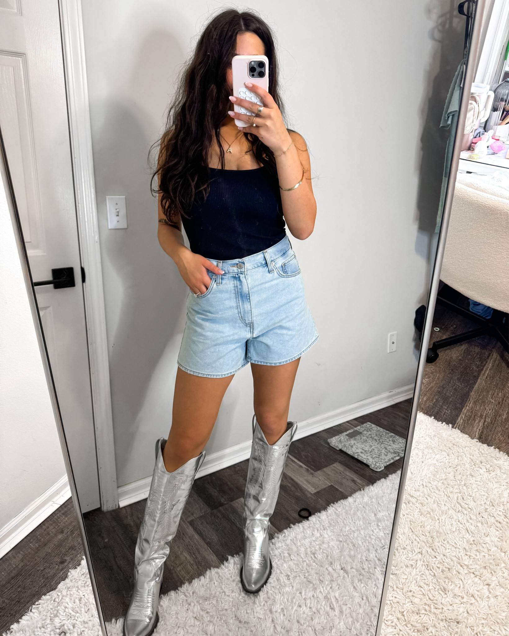 The silver boots are a slayyyyyy

#LTKSeasonal #LTKFestival #LTKBeauty