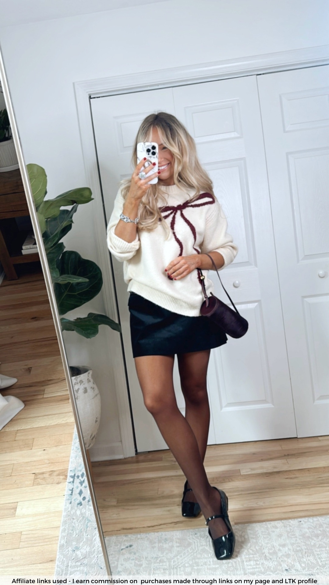 Holiday party outfit

Black velvet mini skirt
Bow sweater 

#LTKHoliday