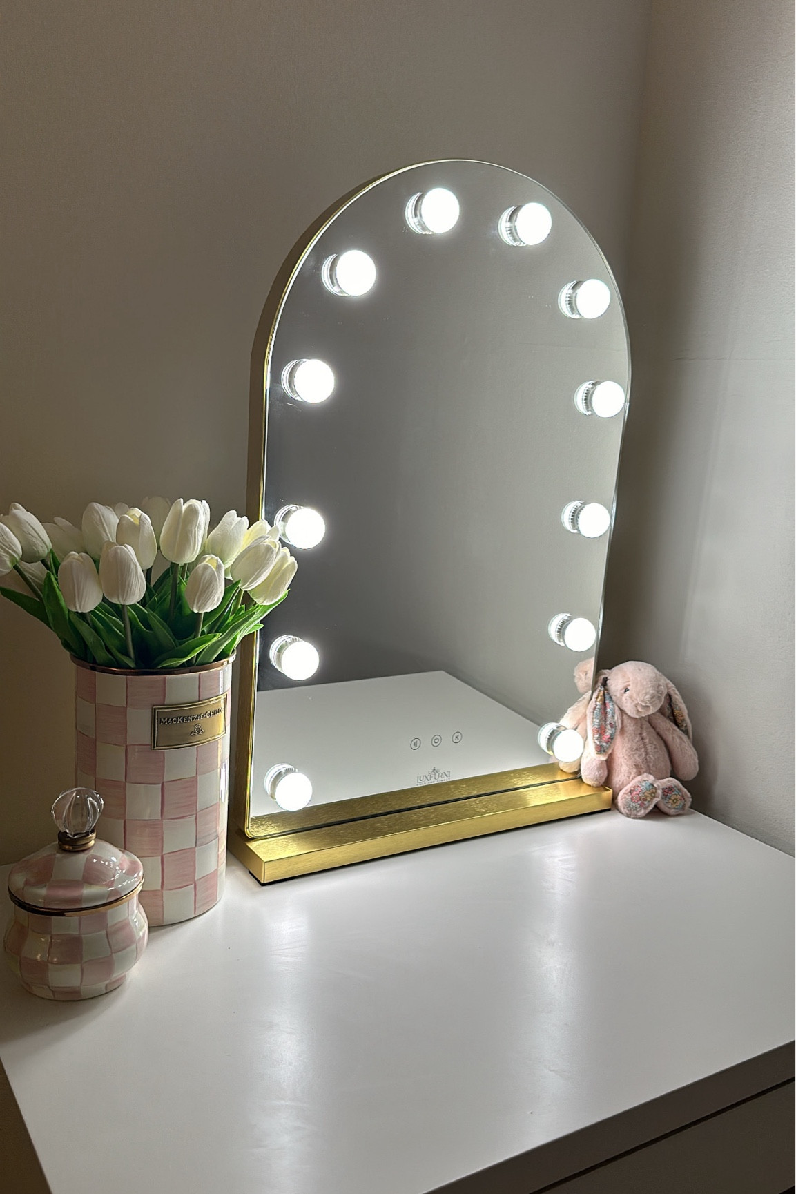 love my vanity 🎀🌷

#LTKHome