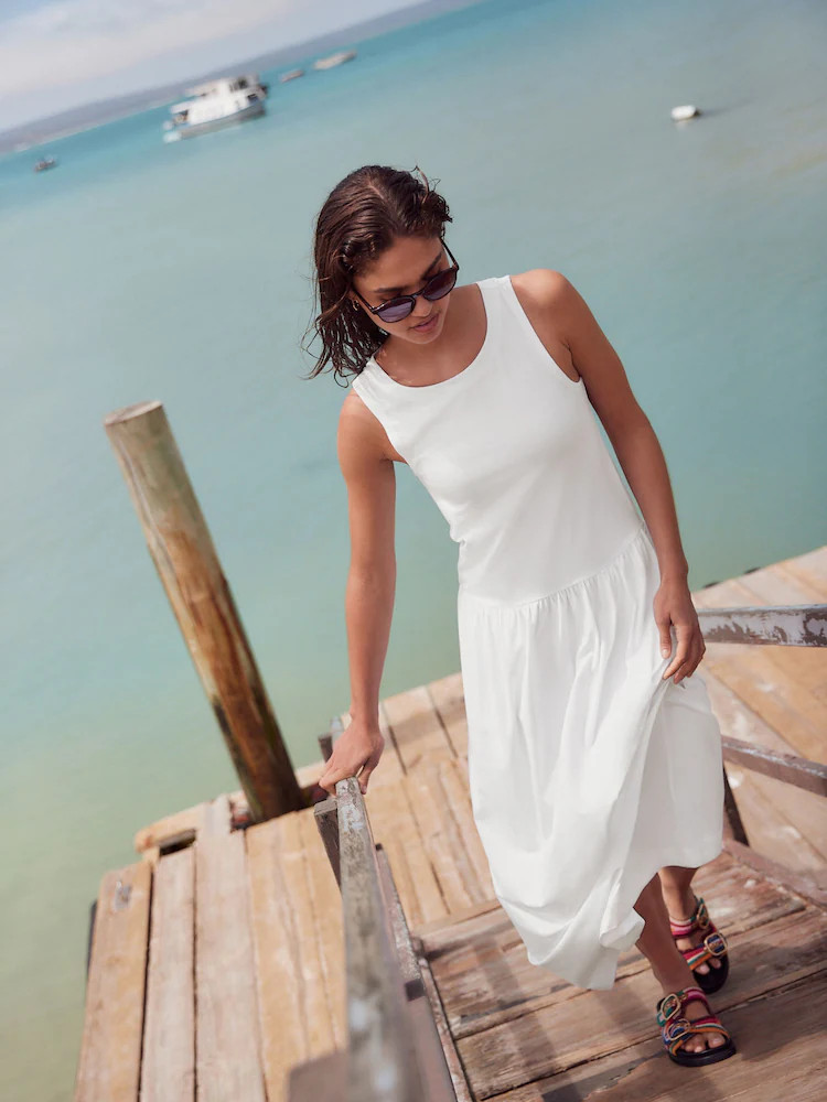 Kaufe Sie  Weiß - Drop Waist Maxi Length Jersey Dress bei Next Deutschland | Next EU