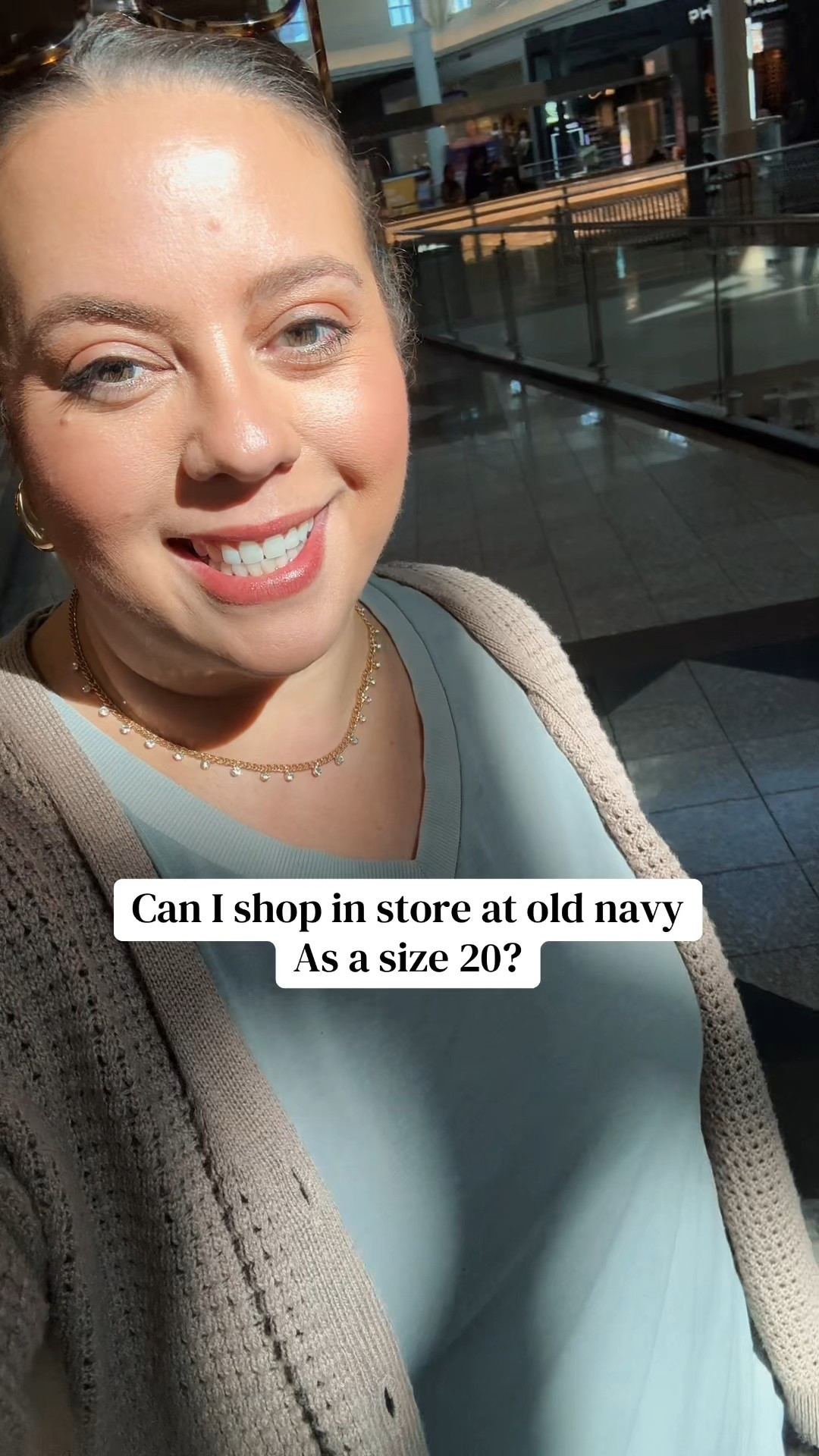 The floral barrel jeans don’t appear to be online yet but linked everything else in my plus size old navy try on 

#LTKFindsUnder50 #LTKPlusSize