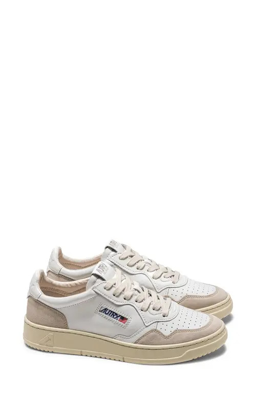 AUTRY Medalist Low Sneaker in White W/White at Nordstrom, Size 11Us | Nordstrom