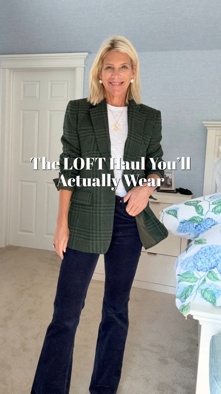 You know that moment when everything in your order actually works? That’s this LOFT haul. Cozy textures, flattering fits, and all the fall colors we love. 🍂. Everything is from @loft!

Every piece feels easy, wearable, and polished enough for anything from errands to dinner. I’m seriously obsessed. 

 

#LTKStyleTip