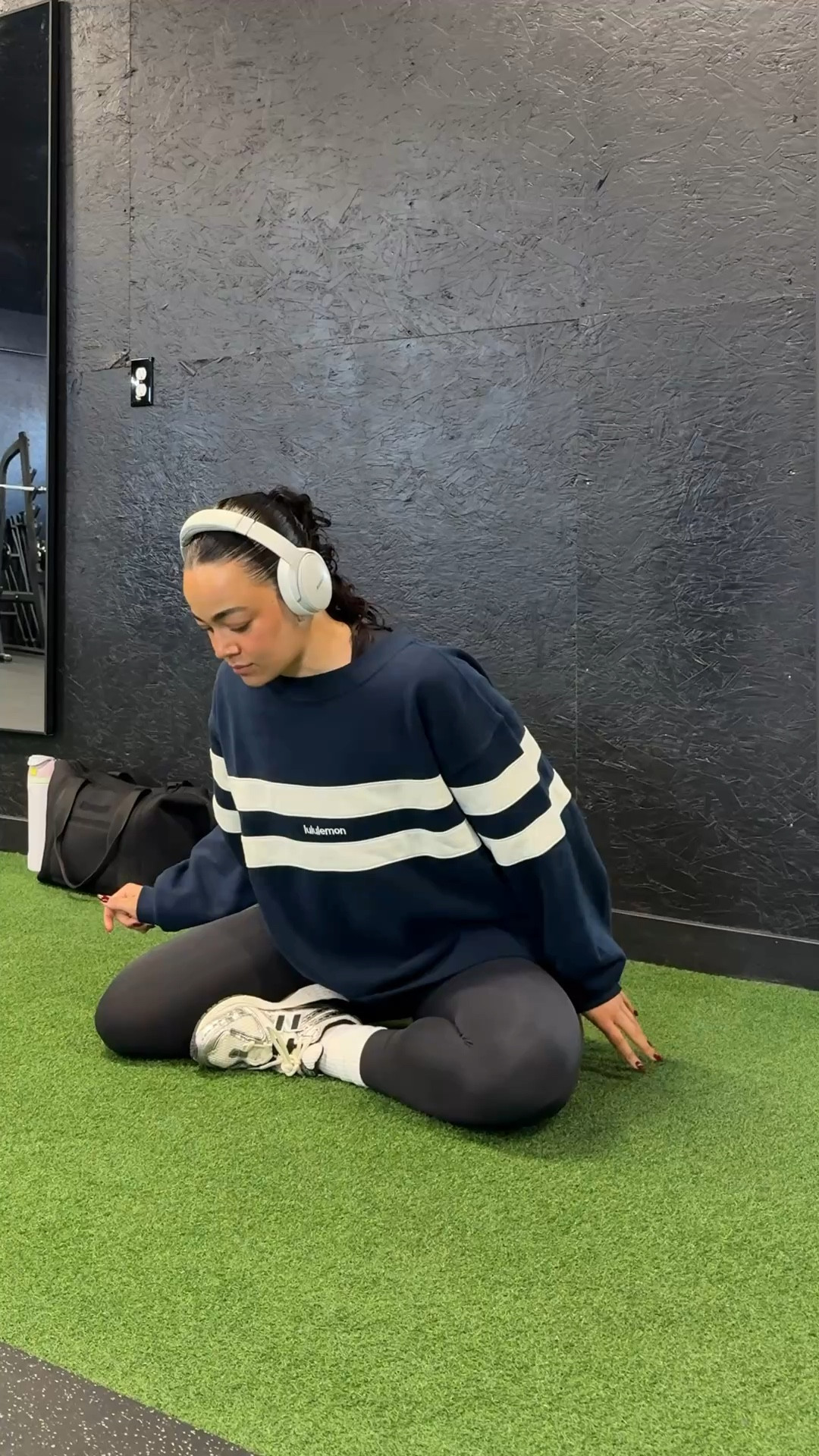 Workout outfit !!! New lululemon 🫦🤍🎧

crew: medium
long sleeve: medium
leggings: 4

Workout set, gym outfit, matching set, lululemon outfit, walk outfit 

#LTKActive #LTKfitnessgoals #LTKootd