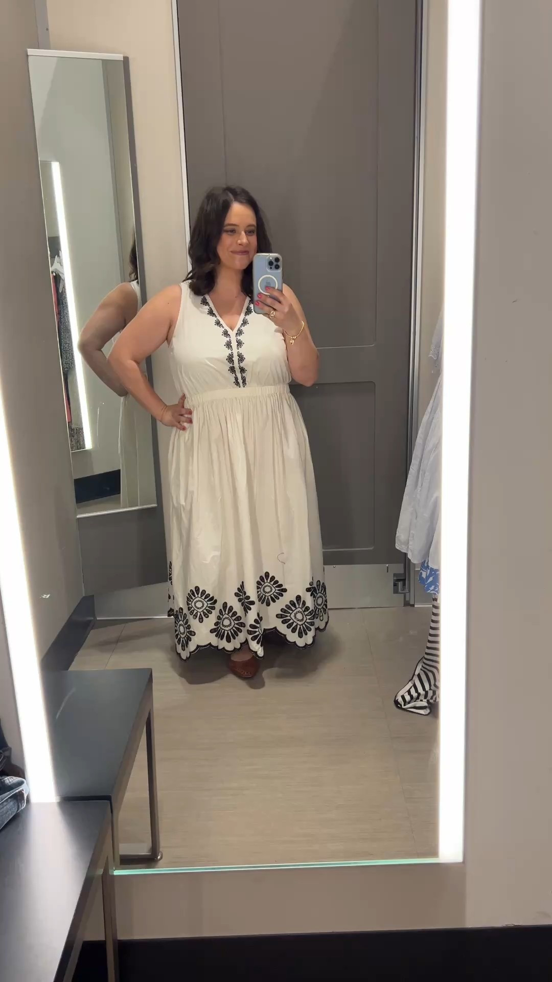 Look at how pretty this dress is. The pockets and the details are so gorgeous. It’s really comfy and runs TTS. 


#LTKFindsUnder50 #LTKSeasonal #LTKMidsize