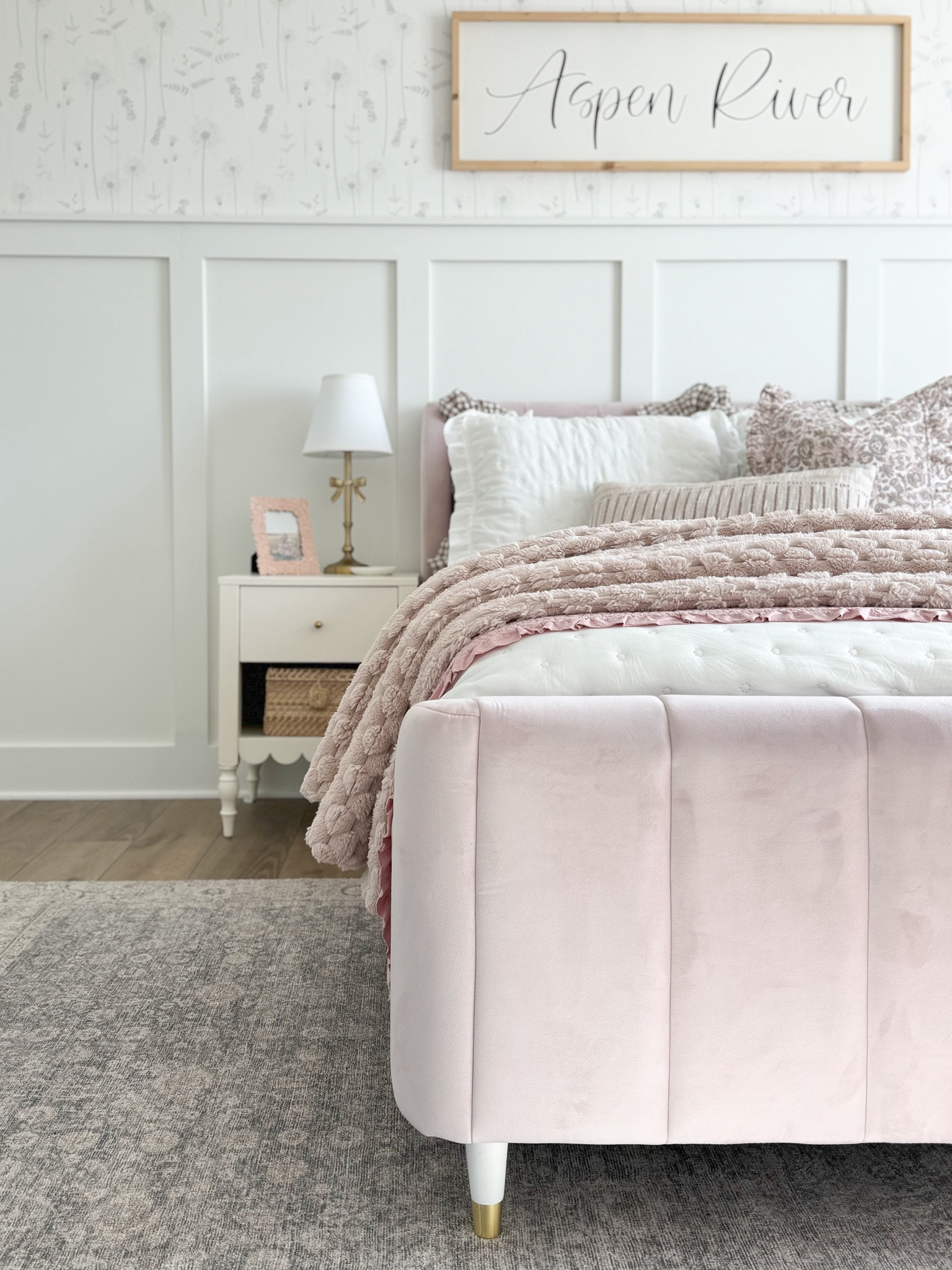 I've Aspen's new room rug that we put in here. High-end rug and it feels so soft under foot. 

Area rugs. Neutral rugs. Girls room. Girls bedroom. Kids bedroom inspo. Little girls rooms. Toddler room. Neutral spaces. Bed. Queen bed. Nightstand  